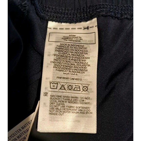 Adidas 3-Stripes Pacer Woven Shorts Navy Blue AeroReady NWT Womens Size 2XL New - Picture 9 of 13